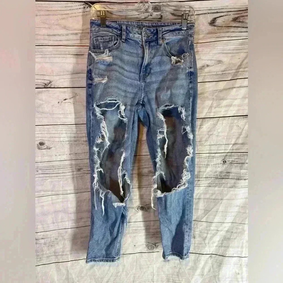American eagle distressed boyfriend jeans - Picture 1 of 6